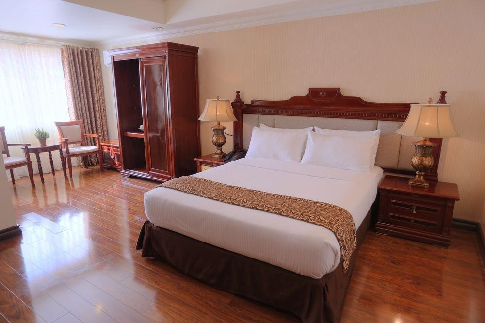 Villa Caceres Hotel Naga  Eksteriør bilde